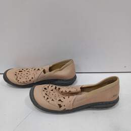 Women's Light Pink JBU Shoes Size 10M alternative image