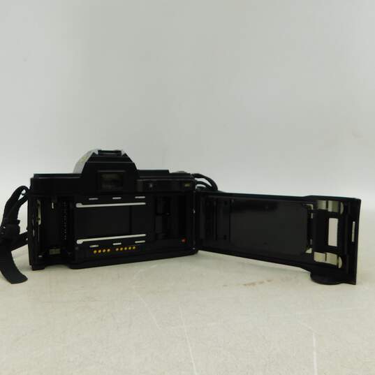 Minolta Maxxum 7000 SLR 35mm Film Camera W/ Lenses & Flash image number 5