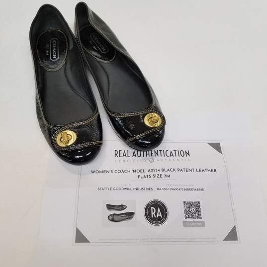 AUTHENTICATED Coach NOEL A2554 Black Patent Leather Flats US Size 7M image number 1