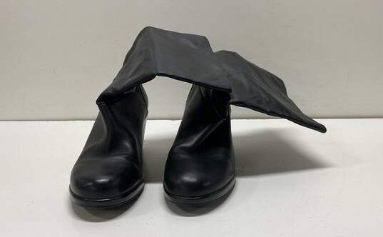 Dansko Black Leather Pull On Mid Heel Boots Shoe Size 10 image number 2