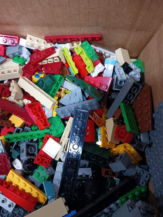 Lot of 7lbs of Assorted Building Blocks image number 3