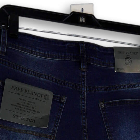 NWT Womens Blue Denim Medium Wash Stretch Pockets Bermuda Shorts Size 30 image number 4