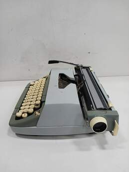 SCM Smith-Corona Galaxie Twelve XII Typewriter In Hard Case alternative image