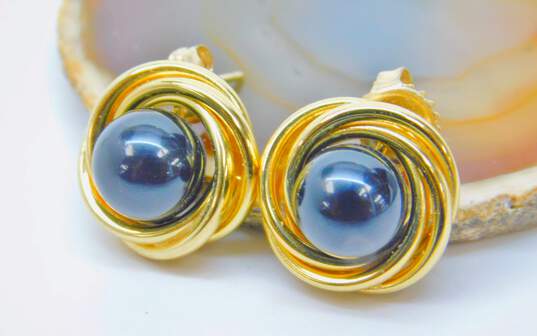Elegant 14k Yellow Gold Framed Onyx Stud Earrings 4.0g image number 3