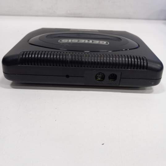 Sega Genesis System Console with Controller image number 4
