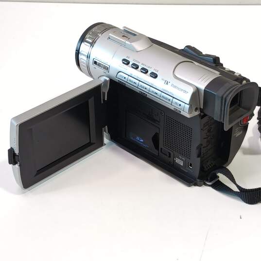 PANASONIC DIGITAL CAM CORDER in Samsonite Bag image number 5