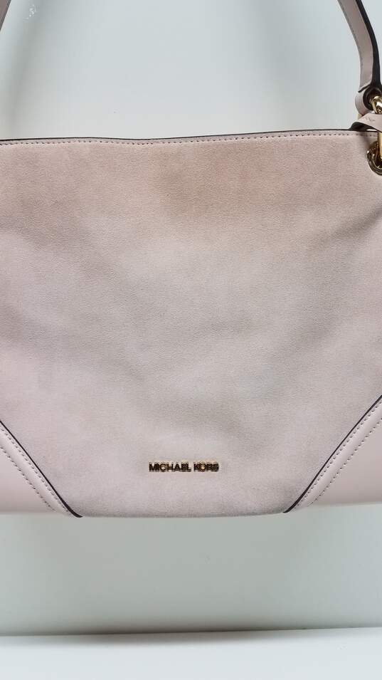 Michael Kors Pink Suede Shoulder Bag image number 2