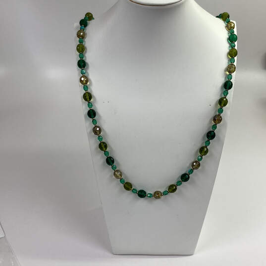 Designer Joan Rivers Green Lobster Clasp Fashionable Beaded Necklace image number 2