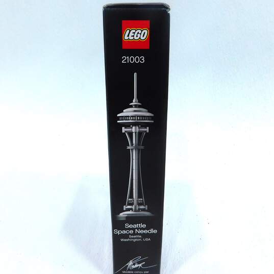 Sealed Lego Architecture Seattle Space Needle 21003 image number 3