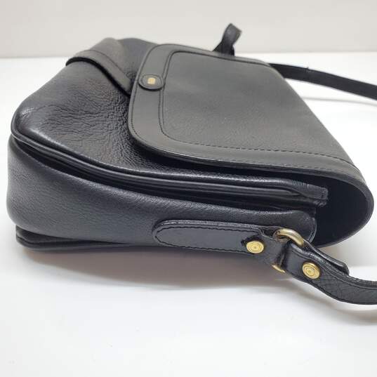 Buy the Bally Black Leather Vintage Crossbody Bag | GoodwillFinds