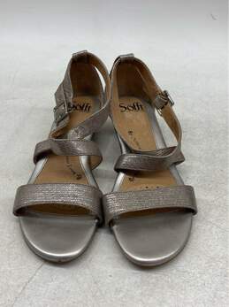 Women's Sofft Size 7 Silver Flats