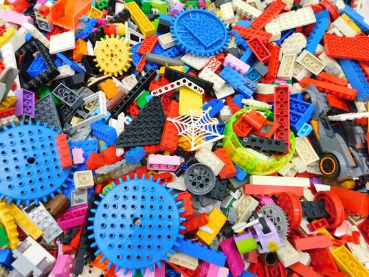 7.4 LBS Mixed LEGO Bulk Box image number 2
