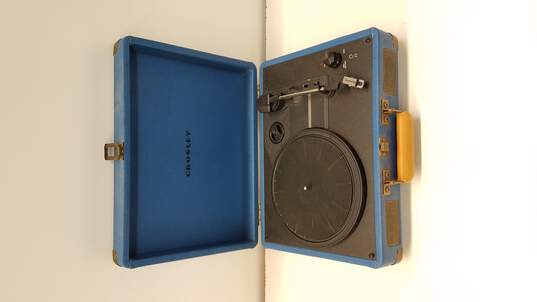 Crosley CR8005A-RB1 Turntable image number 1