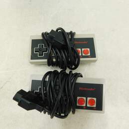 Nintendo NES Double Controller Pack alternative image
