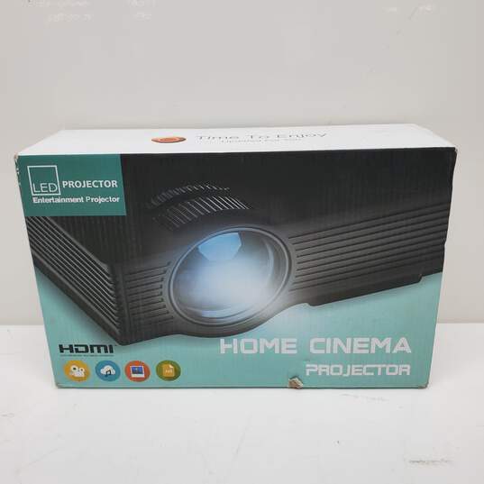 Erisan LED Projector HDMI Entertainment Projector IOB Untested image number 1