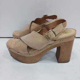 Women's Vince Camuto VC-JENEVYA Nude Suede Jenevya Platform Sandals Size 9.5B