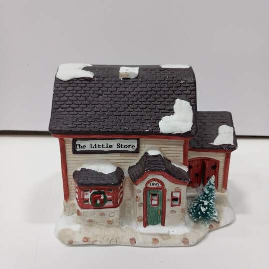 Bundle of 5 Christmas Valley Collectible Villages image number 6