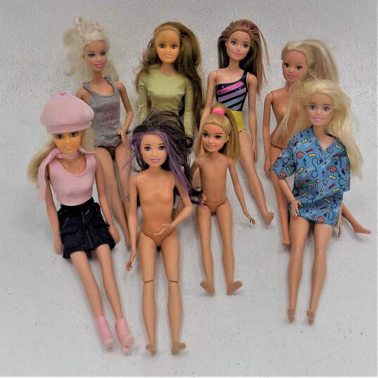 Assorted Fashion Dolls Lot Mattel Unmarked Simba Toys image number 1