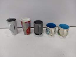 Bundle of 5 Assorted Starbucks Cups alternative image