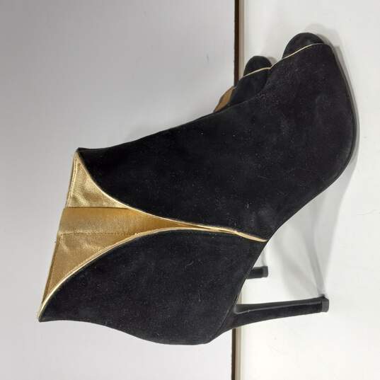 Vandret Passende udstrømning Buy the Michael Kors Black And Gold High Heeled Stiletto Ankle Boot Women's  Size 8M | GoodwillFinds
