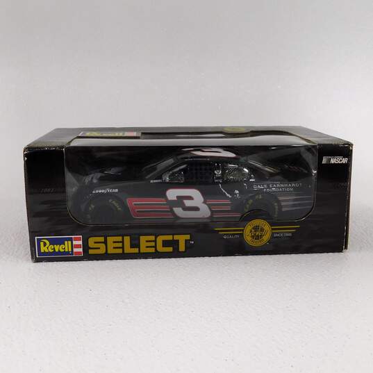 1/24 Nascar diecast Dale Earnhardt Foundation | Revell collection Select image number 2