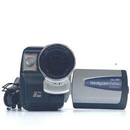 Sony Handycam Vision CCD-TRV58 Hi8 Camcorder alternative image