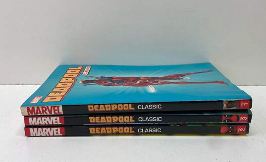 Marvel Deadpool Trade Comic Book Collections image number 3