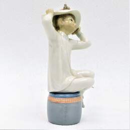 Lladro 1147 Seated Girl With Bonnet Hat 8.5" Porcelain Figurine Spain Retired alternative image