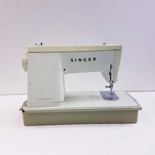 Vintage Singer Stylist Model 413 Zig Zag Sewing Machine image number 4