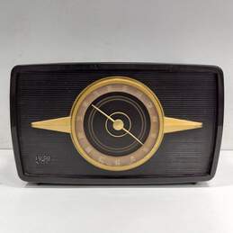 RCA Victor AM-FM Tube Radio