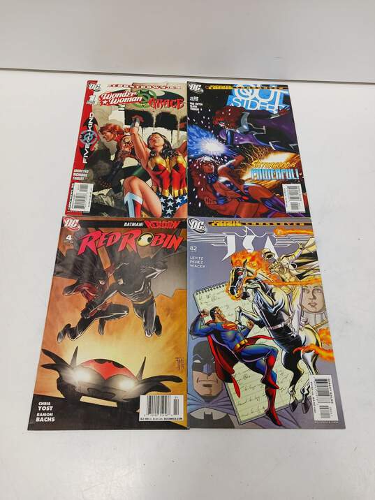 Bundle of 13 DC Comic Books image number 2