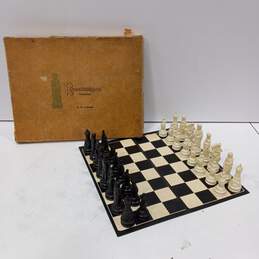 Vintage E.S. Lowe Renaissance Chessman Set