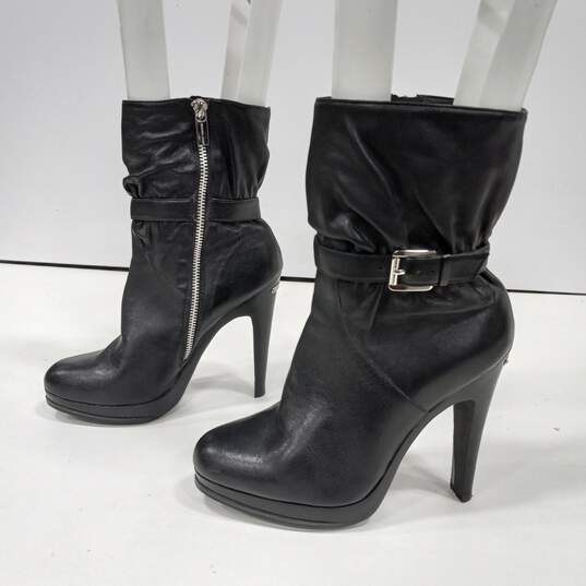 Women's Michael Kors VERONICA Black Leather Ankle Boots Size 8M image number 1