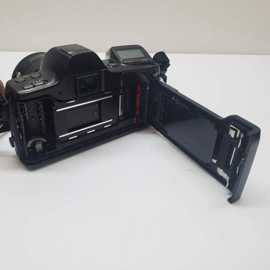 MINOLTA DYNAX 8000i 55mm Format,Zoom 24-50mm, 1:4 (22) SLR Camera For Parts/Repair image number 2
