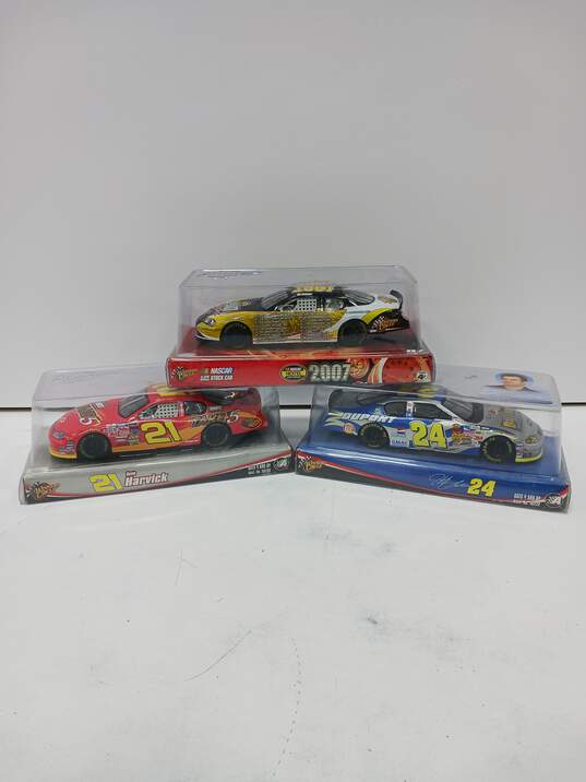 3PC Winner's Circle Assorted Stock Cars image number 1