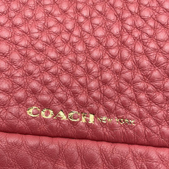 Womens Pink Leather Detachable Strap Triple Pockets Zipper Satchel Bag image number 5