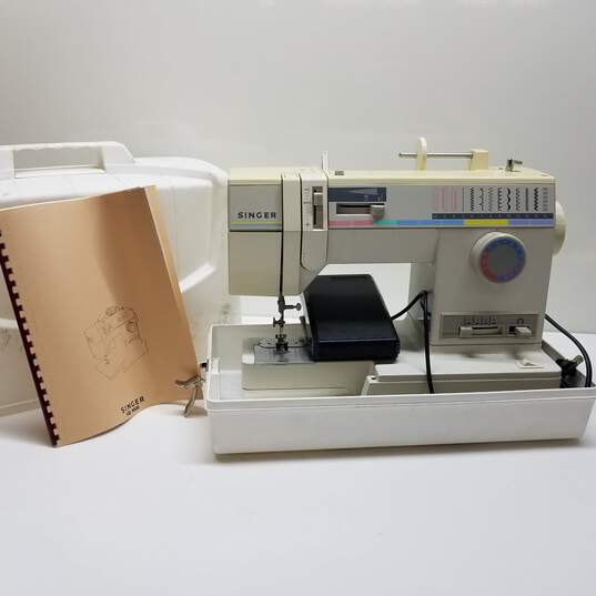 Singer SR-9000 Vintage Sewing Machine untested image number 1