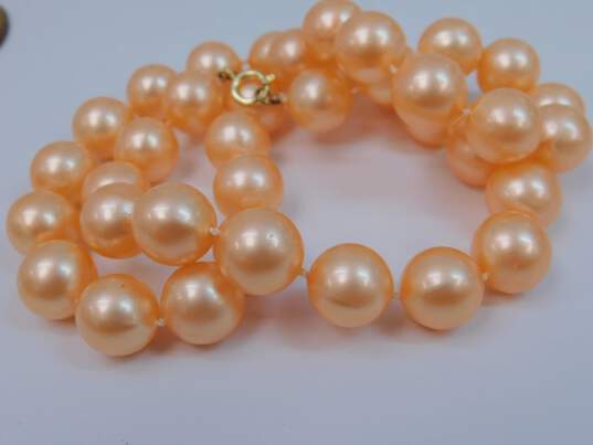 VNTG Orange Taupe Brown MOP & Faux Pearl Jewelry image number 3