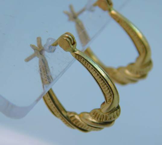 14K Yellow Gold Textured Oblong Hoop Earrings 1.2g image number 2