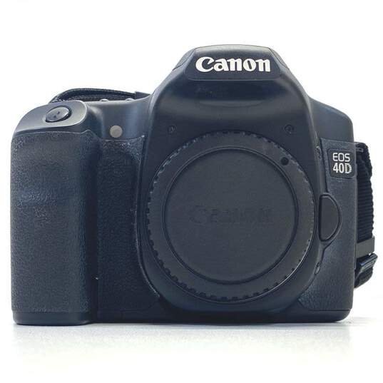 Canon EOS 40D 10.1MP Digital SLR Camera with 28-135mm Lens image number 2