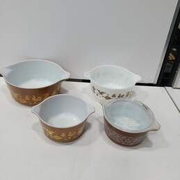 Bundle of 4 Brown and White Pyrex Glass Mixing Bowls w/Lid