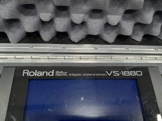 Roland Digital Studio Workstation Model VS-1880 W/Case image number 5