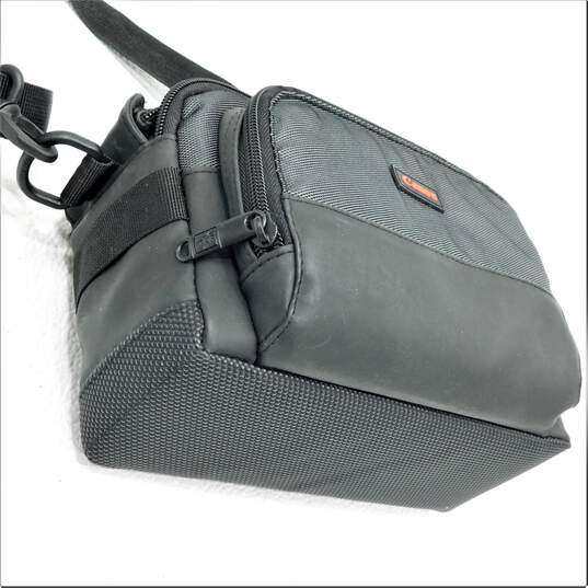Canon  Gadget Bag - Black removable straps and padding image number 6