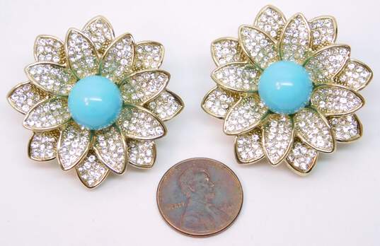 Joan Boyce Goldtone Faux Turquoise Ball & Rhinestones Pave Flower Clip On Earrings 41.4g image number 7