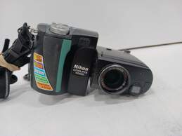 Nikon Coolpix 4500 4.0MP Camera alternative image