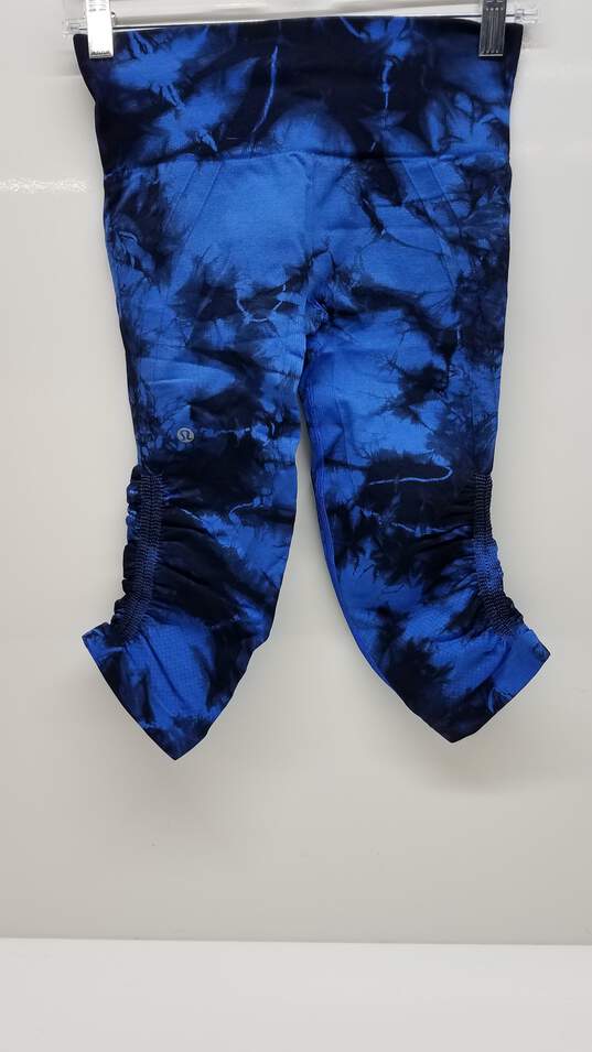 Lululemon Athletica High Waisted Tie Die Knee Length Yoga Pants  - Size 4 image number 1