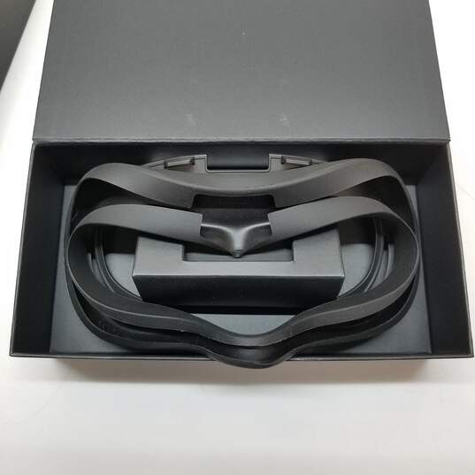 Oculus Quest 64GB VR Headset
