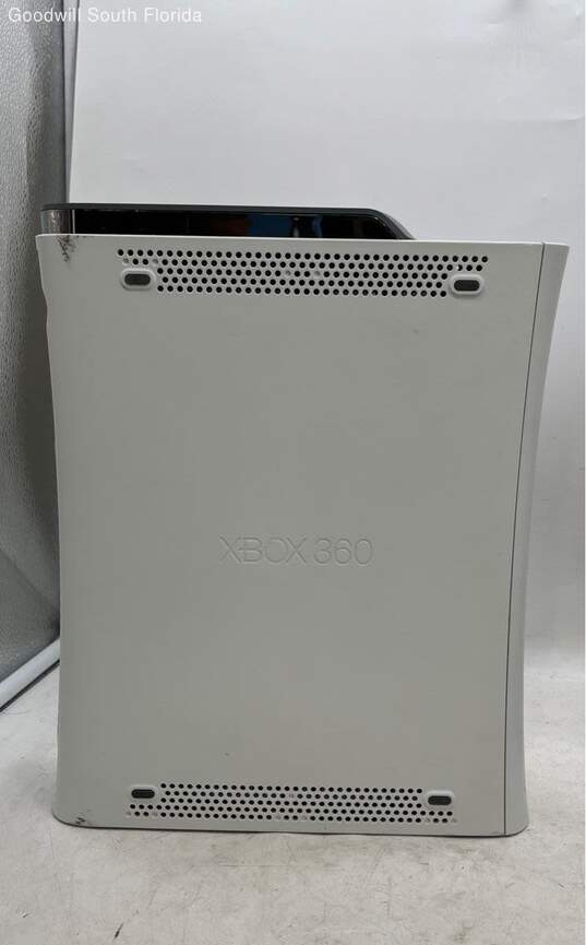 Xbox 360 Console With Accessories Powers On Not Further Tested image number 4