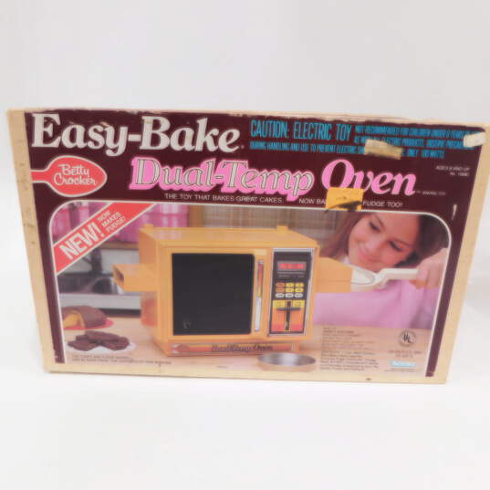 Buy The Vintage Kenner Betty Crocker Easy Bake Dual Temp Oven Iob W Manual Goodwillfinds 