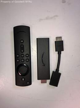 Amazon Echo Show 5 (2nd Gen) & Amazon Fire Stick 4K (1st Gen) Bundle alternative image